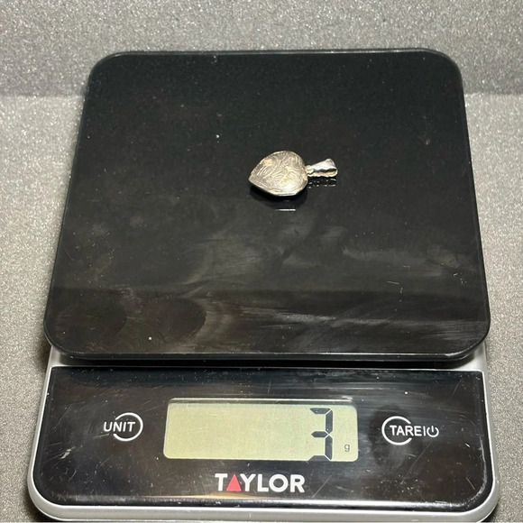 1980'S VINTAGE ETCHED STERLING SILVER 925 PUFFY HEART LOCKET KEEPSAKE PENDANT - Picture 7 of 7